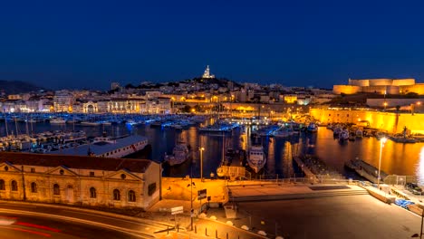 Marseille-France-time-lapse-4K,-city-skyline-day-to-night-timelapse-at-Vieux-Port