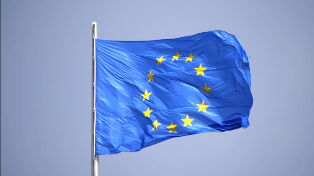 Bandera-de-la-Unión-Europea-en-cámara-lenta-180fps
