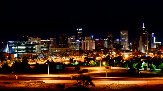 denver-big-city-night-traffic-time-lapse-loop-1080p