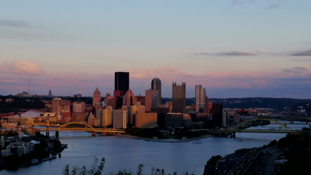 Pittsburgh-día-a-la-noche-Timelapse