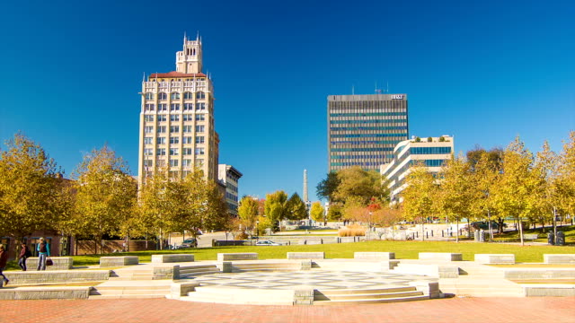 Iconic-View-of-Downtown-Asheville,-NC-from-Pack-Square-Park