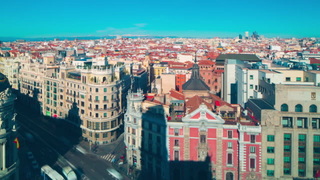 Madrid-sonniger-Tag-Aussichtsplattform-Stadt-Panorama-\"-4-k-Zeitraffer-Spanien