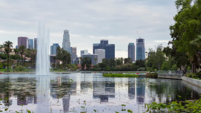 Downtown-Los-Angeles-Day-To-Night-Timelapse-From-Echo-Park-Lake