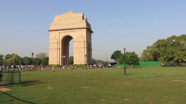 India-Gate,-eines-der-Wahrzeichen-in-New-Delhi,-Indien