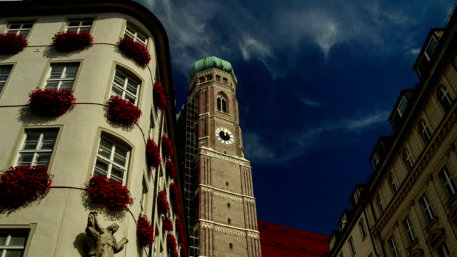 Hyper-time-lapse-moving-near-Frauenkirche-chruch-in-Munich-Germany