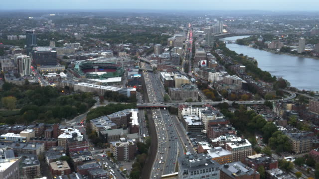 afternoon-close-up-of-boston's-fenway-park