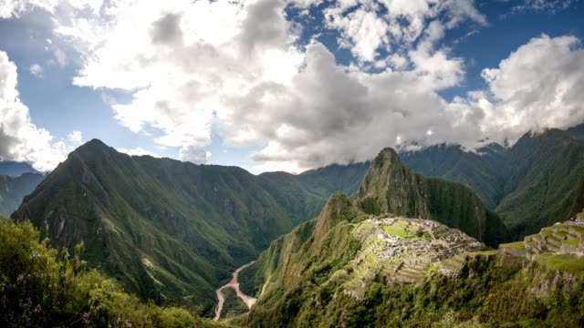 Weitwinkel-Zeitraffer-Video-von-Machu-Picchu-In-Peru