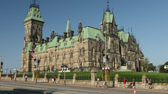 East-Block-government-building-next-to-Parliament-Hill-in-Ottawa,-Ontario,-Canada