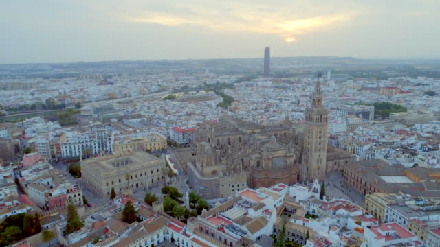Sevilla-Stadt-aus-der-Luft-und-Kathedrale