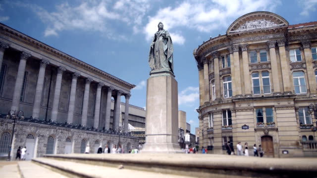 Estatua-de-la-reina-Victoria,-Birmingham,-Inglaterra.