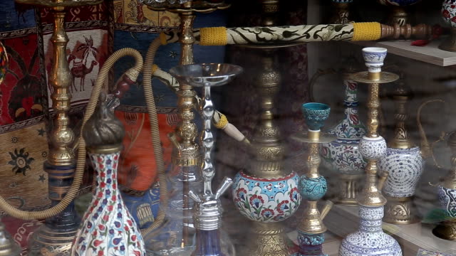 Shisha-en-tiendas-de-souvenir-en-Turquía