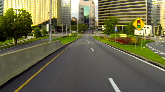 Driving-into-Downtown-Pittsburgh