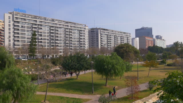 valencia-day-light-city-of-art-park-panoramam-4k-spain