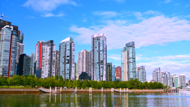 4-K-Kohle-Harbour-Apartments,-Am-Wasser,-Vancouver,-Kanada