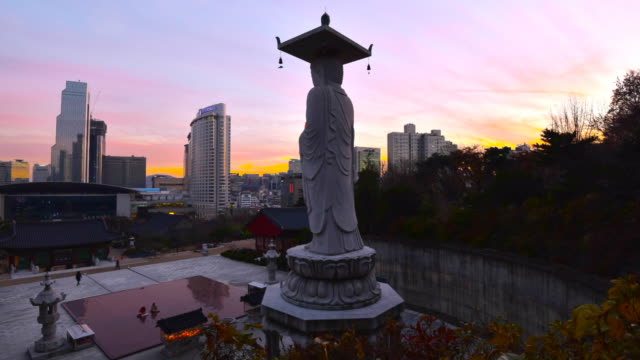 Lapso-de-tiempo-del-templo-Bongeunsa-en-Seúl,-Corea-del-sur