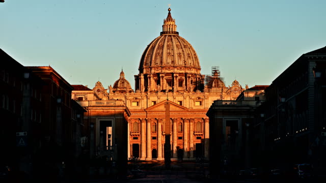 Video-timelapse-of-the-Saint-Peter-Basilica