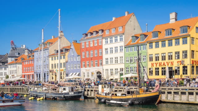 Time-Lapse-video-of-The-old-house-of-Nyhavn-in-Copenhagen,-Denmark-timelapse,-4K