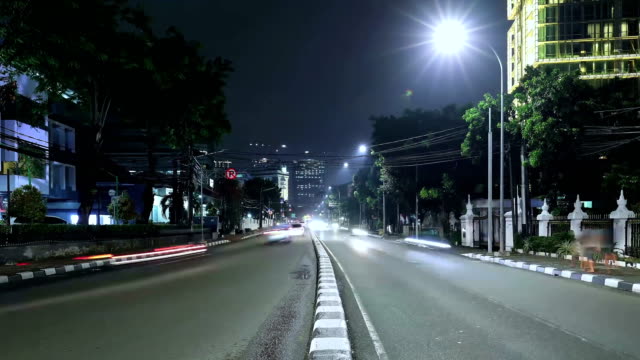 Zeitraffer-der-Jakarta-Pkw-Verkehr-in-der-Nacht