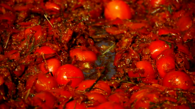 Zerkleinerten-Tomaten,-Nahaufnahme,-Festival-der-Tomaten
