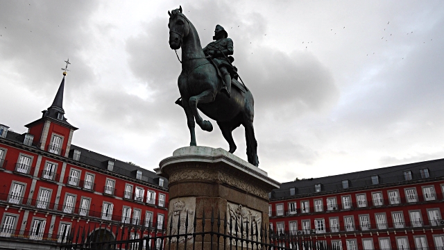 Plaza-Mayor.-Madrid,-Spain.