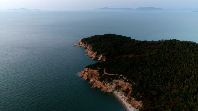 Mar-de-Incheon-Jangbongdo-imágenes-aéreas