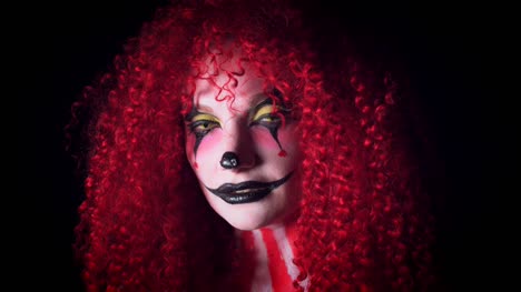 4k-Halloween-Horror-Clown-Woman-Acting-Evil