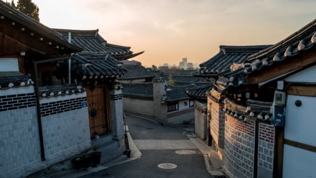 Timelapse-en-Seúl-Bukchon-Hanok-Village,-Seúl,-Corea-del-sur,-lapso-de-tiempo-de-4K