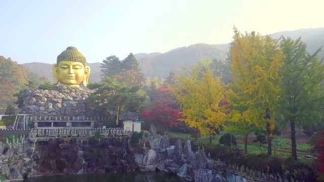 Luftaufnahme-des-Wawoo-Tempels-Yongin-Südkorea