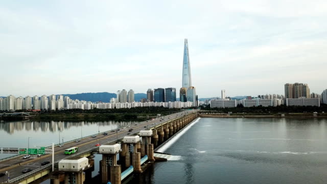 Vista-aérea-del-skyline-de-la-ciudad-de-Seúl-Corea-del-sur.