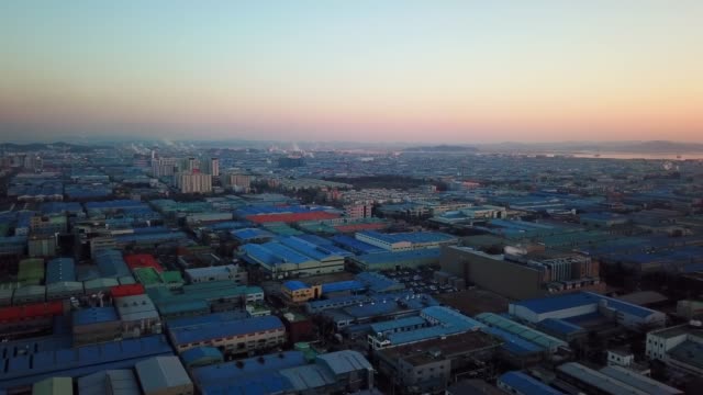 Luftaufnahme-Sonnenuntergang-des-Industrieparks.-Incheon-Seoul,-Korea