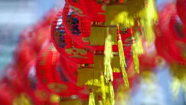 Chinesisches-Neujahr-Laternen-in-Chinatown,-Segen-Text-bedeutet,-dass-Reichtum-und-glücklich