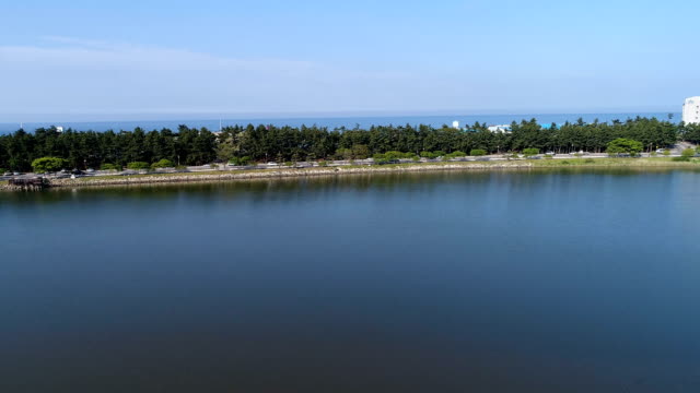 Gangneung-Gyeongpo-lago-y-mar