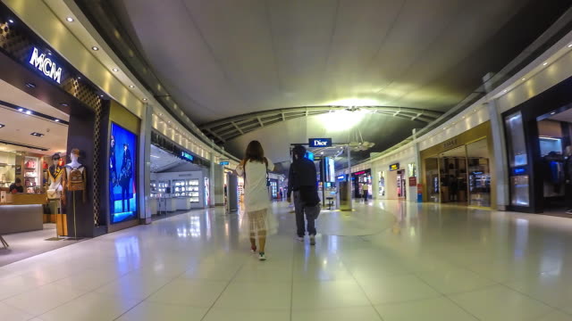 4K,-Zeitraffer-in-Abfahrt-Termina-Flughafen-Suvarnabhumi-Bangkok-Thailand