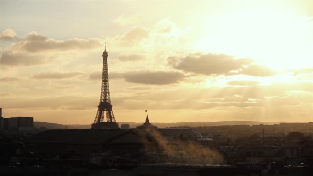 Paris-Sonnenuntergang,-Galerien-Lafayette-auf-dem-Dach.