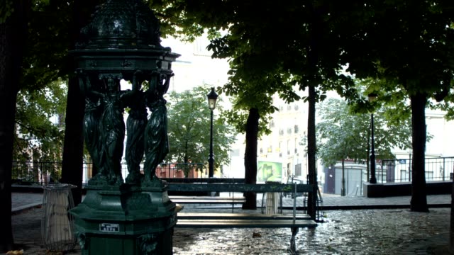 Place-Émile-Goudeau-in-Paris