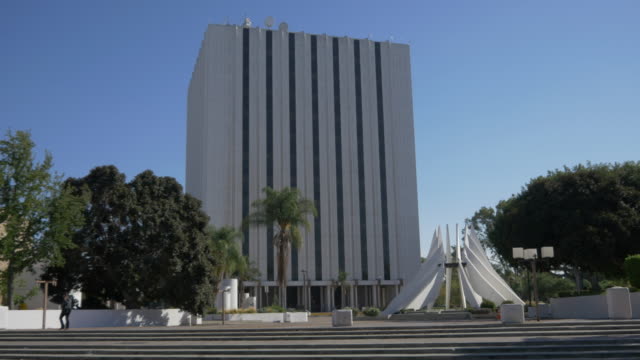 Compton-Court-House-in-Compton-California