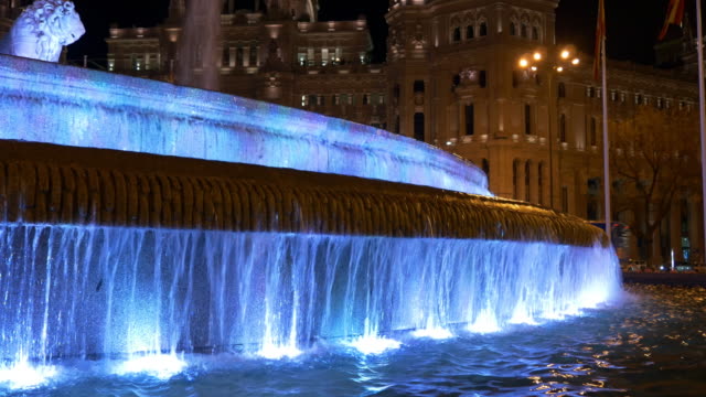 España-azul-de-luz-de-noche-madrid-plaza-de-la-cibeles-fountain-4-K