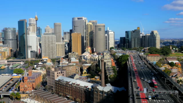 Luftbild-von-Geschäftsviertel-von-Sydney-und-die-Sydney-Harbour-Bridge