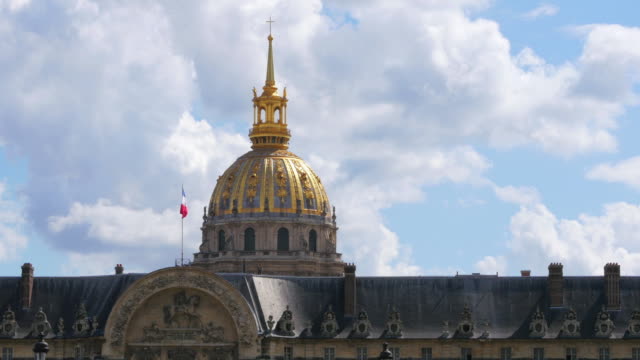 Nacional-vista-de-Hotel-de-los-inválidos,-Napoleón-tumba,-París,-Francia