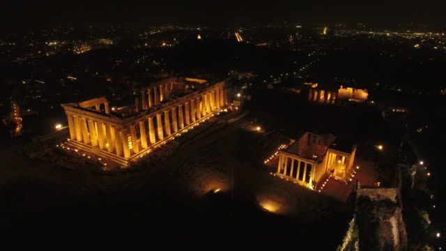 4K-Drohne-Schuss-von-Akropolis-bei-Nacht