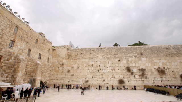 El-muro-de-las-lamentaciones-en-la-ciudad-vieja-de-Jerusalén-en-Israel
