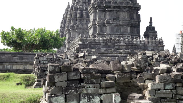 Candi-Sewu-Temple-Complex-of-Prambanan-in-Central-Java,-Indonesia