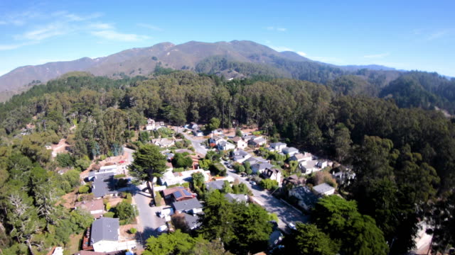 Montara-Berg-Luftaufnahmen-fliegen-über-Kalifornien-USA