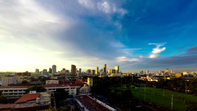 Manila,-Filipinas-skyline-sunset-time-lapse
