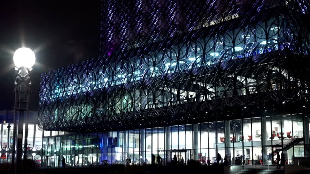 Library-of-Birmingham-at-night.