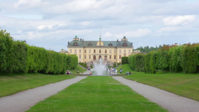 Drottningholm-Palace,-Stockholm,-Sweden