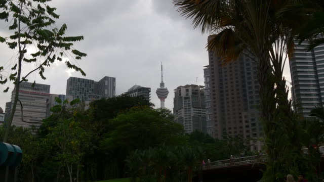 Malaysia-bewölktem-Himmel-Kuala-Lumpur-Klcc-Stadtpark-tv-Turm-panorama