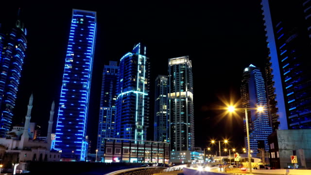 Lapso-de-tiempo-del-noche-UHD-de-4-K-Dubai-Marina,-Emiratos-Árabes-Unidos