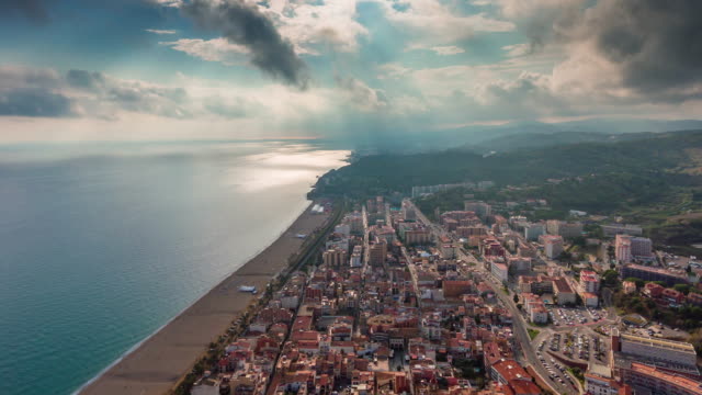 spain-sunny-day-barcelona-city-bay-beach-aerial-panorama-4k-time-lapse