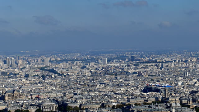 Imágenes-panorámicas-en-4k-a-París-desde-la-torre-Montparnasse